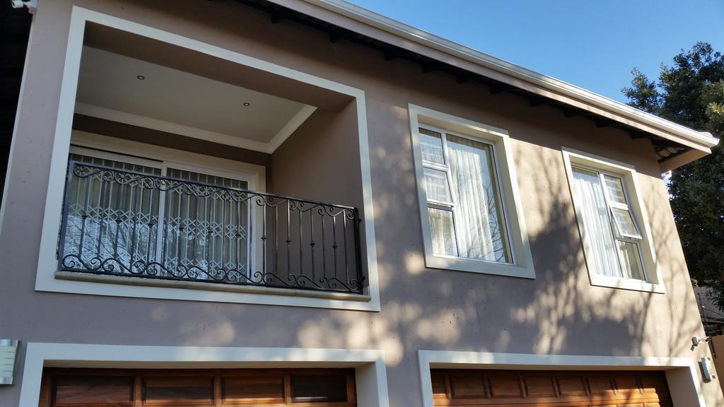 6 On Acacia Bed & Breakfast Johannesburg Phòng bức ảnh