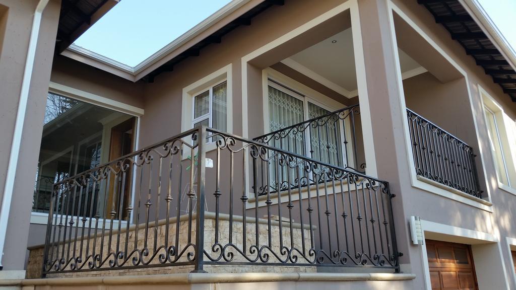 6 On Acacia Bed & Breakfast Johannesburg Phòng bức ảnh