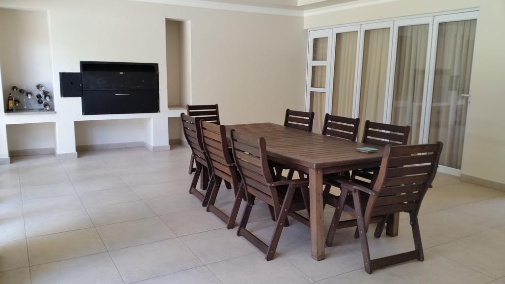 6 On Acacia Bed & Breakfast Johannesburg Ngoại thất bức ảnh