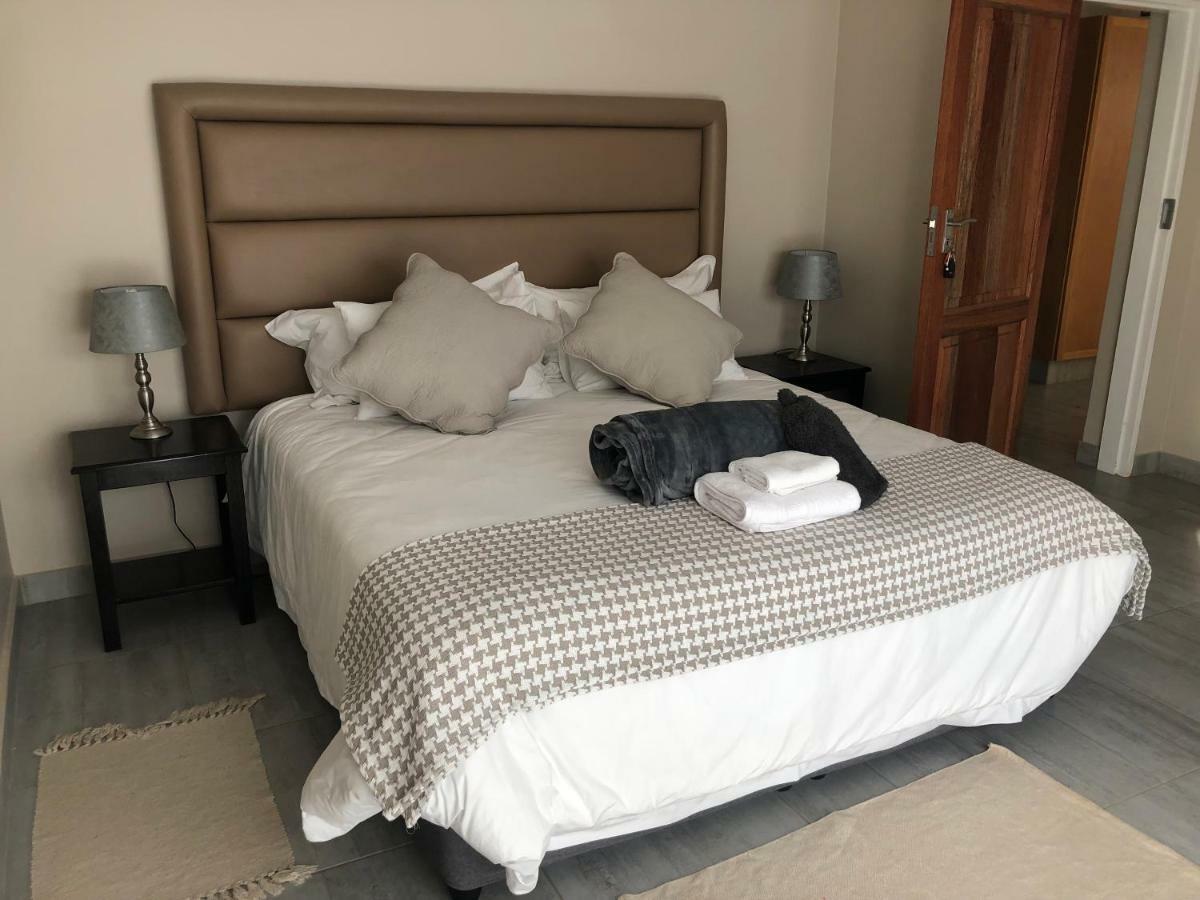 6 On Acacia Bed & Breakfast Johannesburg Ngoại thất bức ảnh