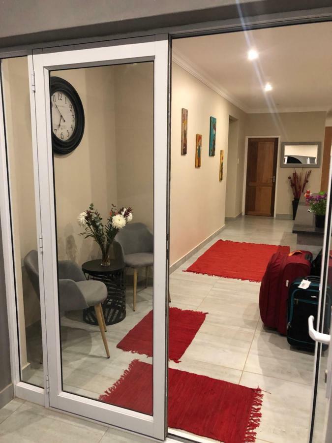 6 On Acacia Bed & Breakfast Johannesburg Ngoại thất bức ảnh